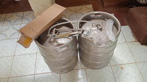 Keg Pump With 2 Barrels - main view