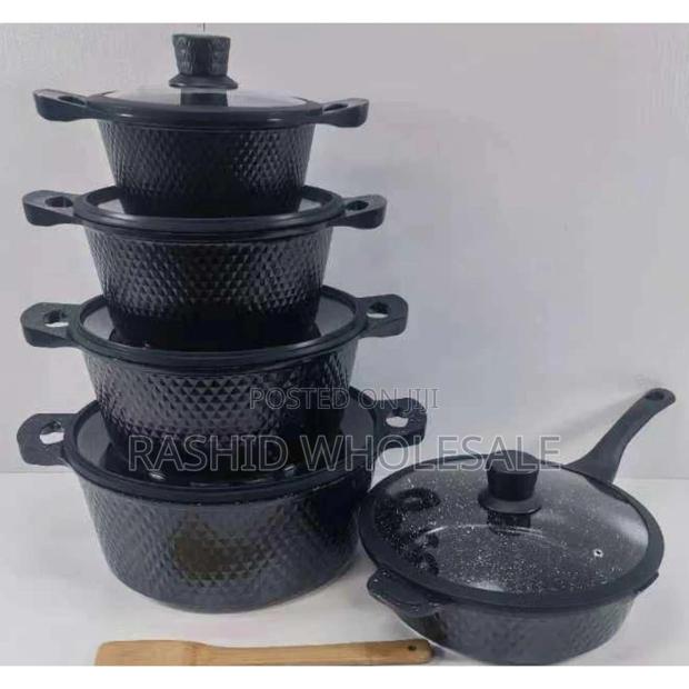 New Black 11pc Cookware