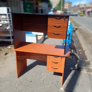 QUALITY OFFICE DESKS Available (Payment on Delivery)