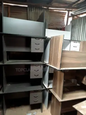 QUALITY OFFICE DESKS Available (Payment on Delivery)