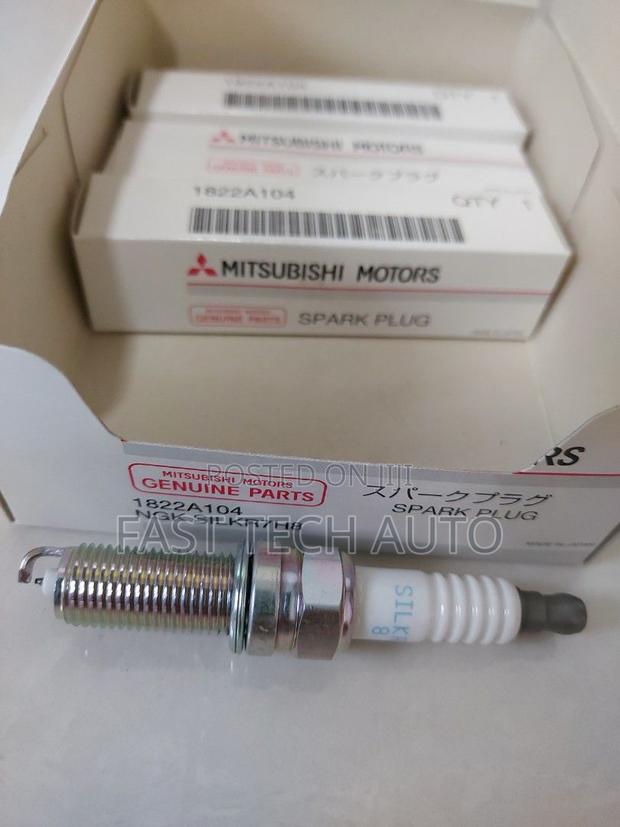 Genuine Mitsubishi BKR6EUC Original Spark Plugs - main view