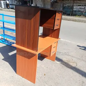 QUALITY OFFICE DESKS Available (Payment on Delivery)