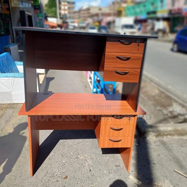 QUALITY OFFICE DESKS Available (Payment on Delivery)