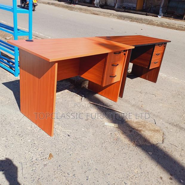 QUALITY OFFICE DESKS Available (Payment on Delivery) - main view