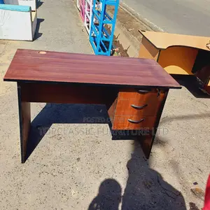 QUALITY OFFICE DESKS Available (Payment on Delivery)