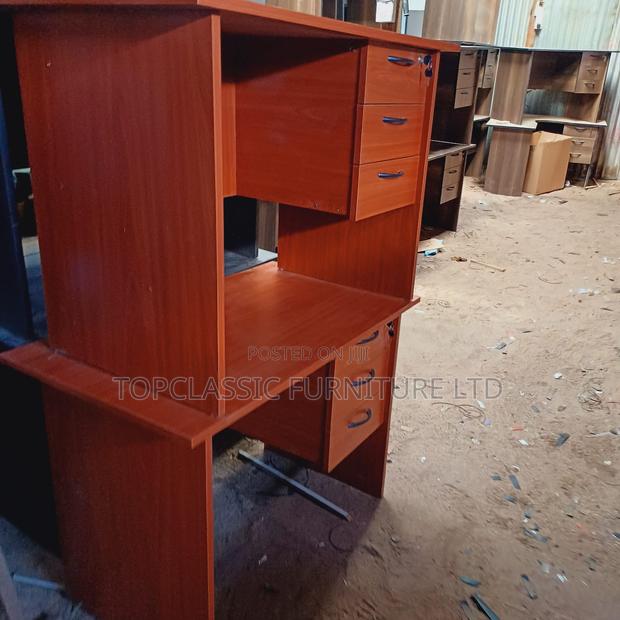 QUALITY OFFICE DESKS Available (Payment on Delivery)