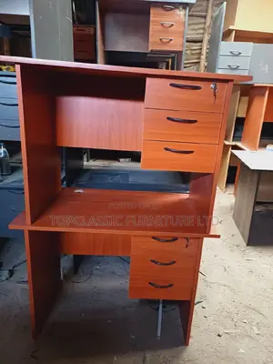 QUALITY OFFICE DESKS Available (Payment on Delivery)