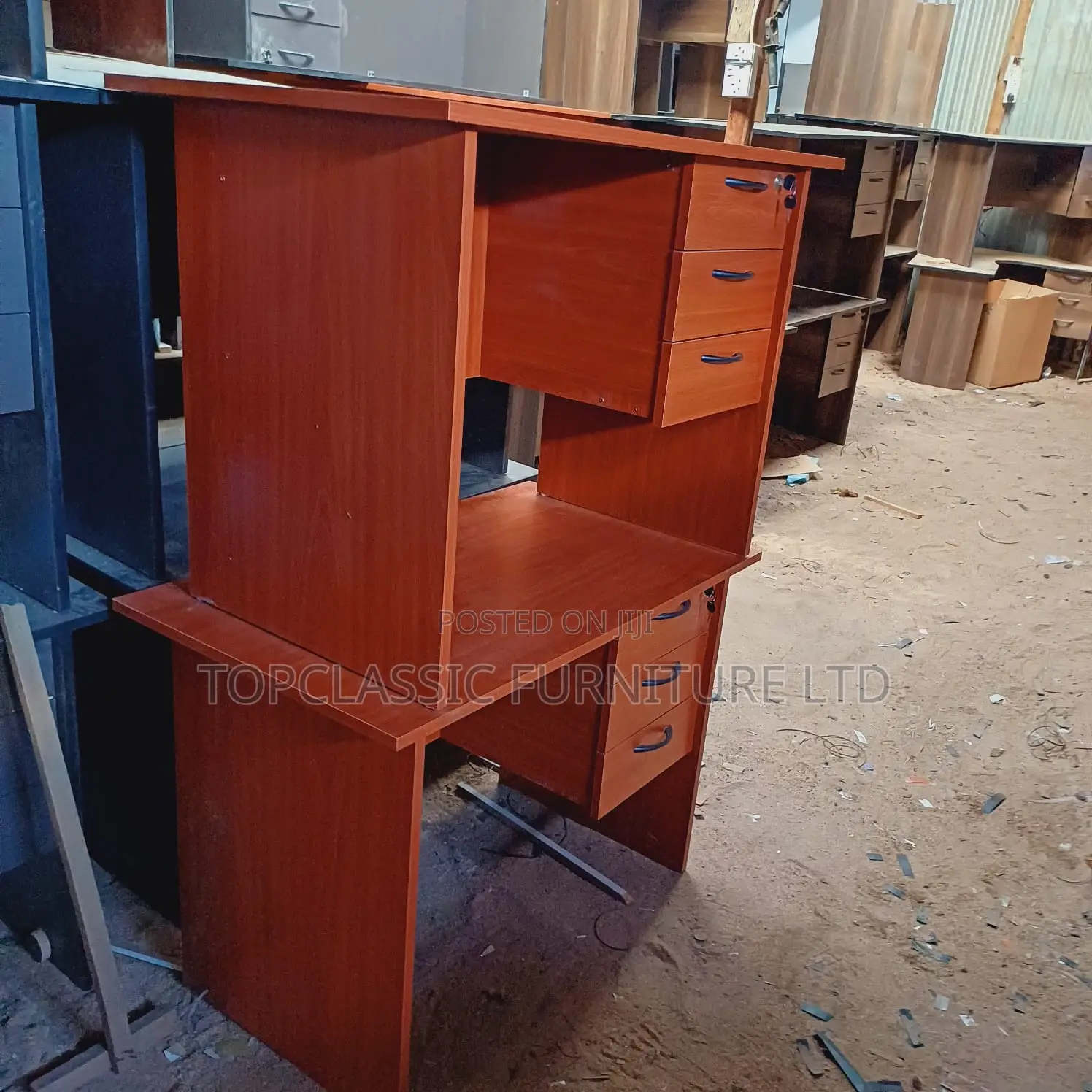 QUALITY OFFICE DESKS Available (Payment on Delivery)