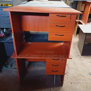 QUALITY OFFICE DESKS Available (Payment on Delivery)