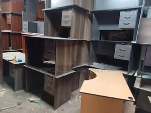 QUALITY OFFICE DESKS Available (Payment on Delivery)