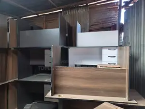 QUALITY OFFICE DESKS Available (Payment on Delivery)