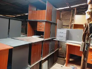 QUALITY OFFICE DESKS Available (Payment on Delivery)