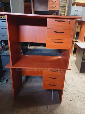 QUALITY OFFICE DESKS Available (Payment on Delivery)
