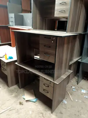QUALITY OFFICE DESKS Available (Payment on Delivery)