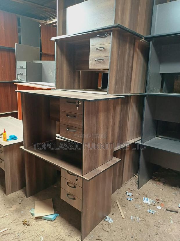 QUALITY OFFICE DESKS Available (Payment on Delivery)