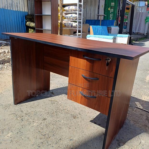 QUALITY OFFICE DESKS Available (Payment on Delivery) - main view