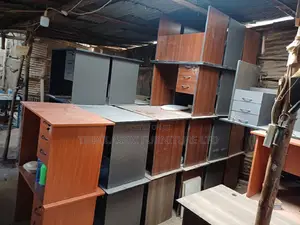 QUALITY OFFICE DESKS Available (Payment on Delivery)