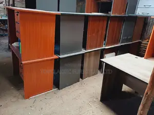 QUALITY OFFICE DESKS Available (Payment on Delivery)