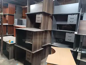 QUALITY OFFICE DESKS Available (Payment on Delivery)