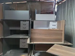 QUALITY OFFICE DESKS Available (Payment on Delivery)