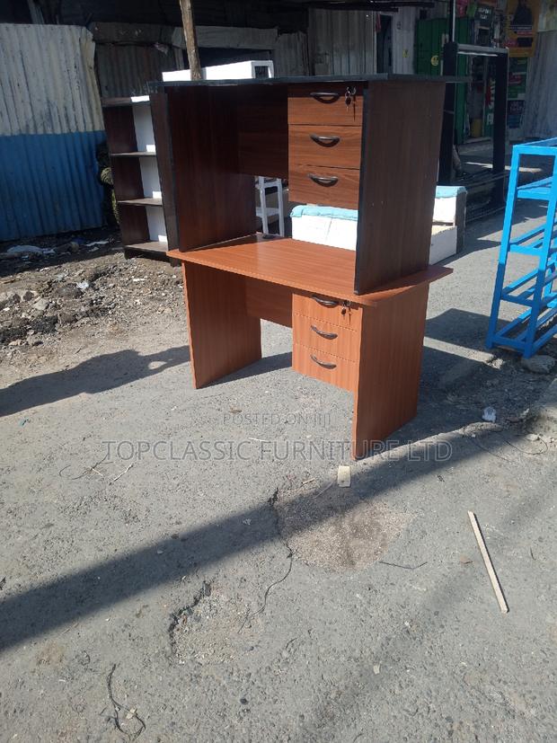 Quality Office Desk - main view