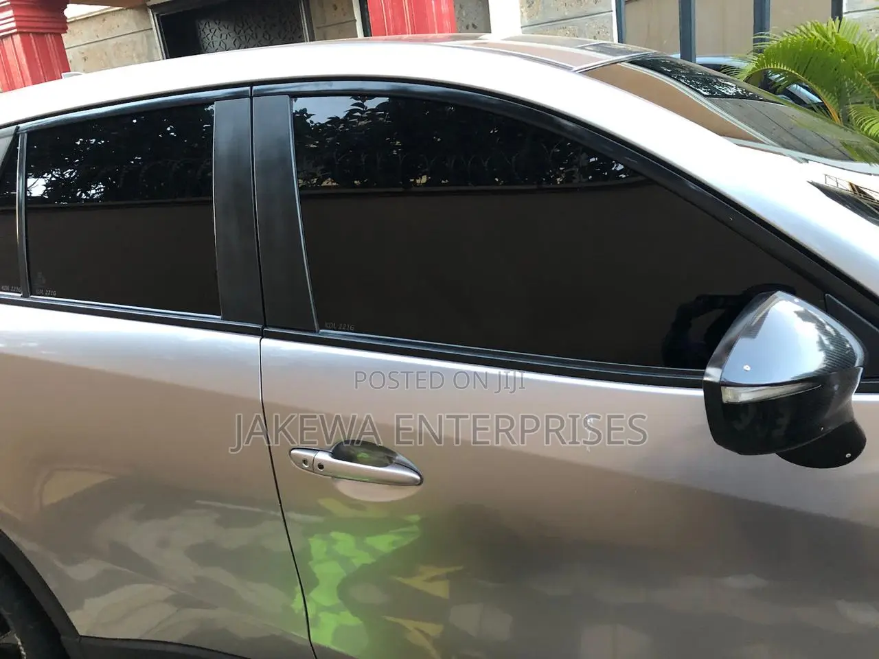 Professional Llumar / 3M Tint Film
