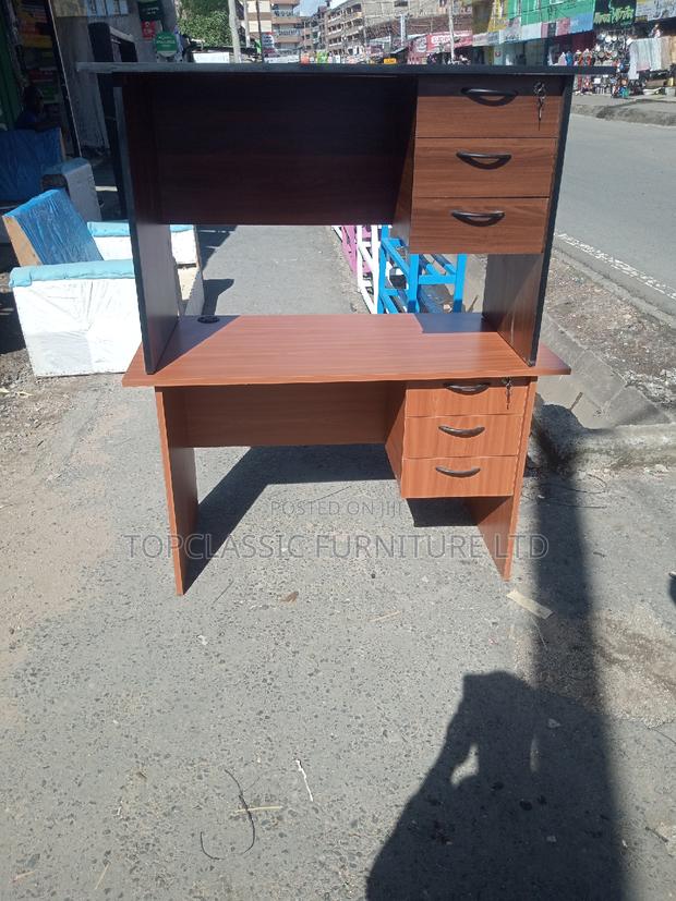 Quality Office Desk - main view