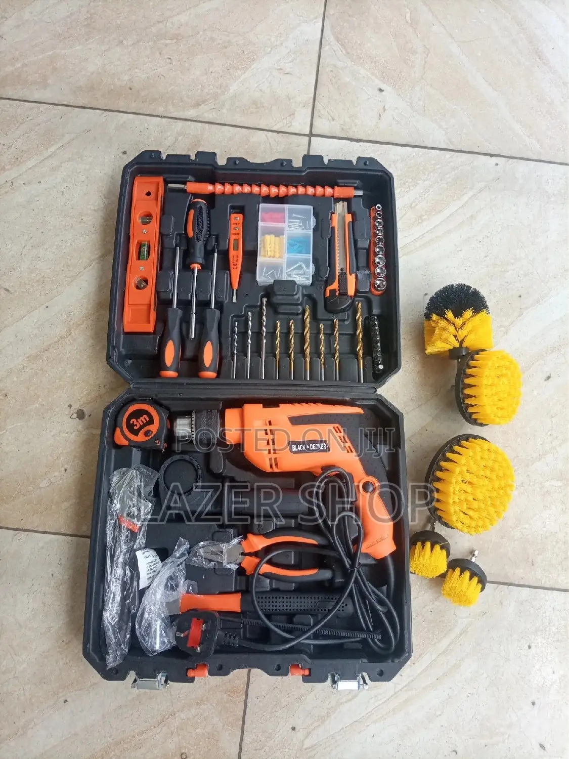 Black+Decker Drillset With Brush Set