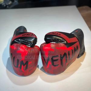 Assorted Boxing Gloves in Pairs. - thumbnail 2