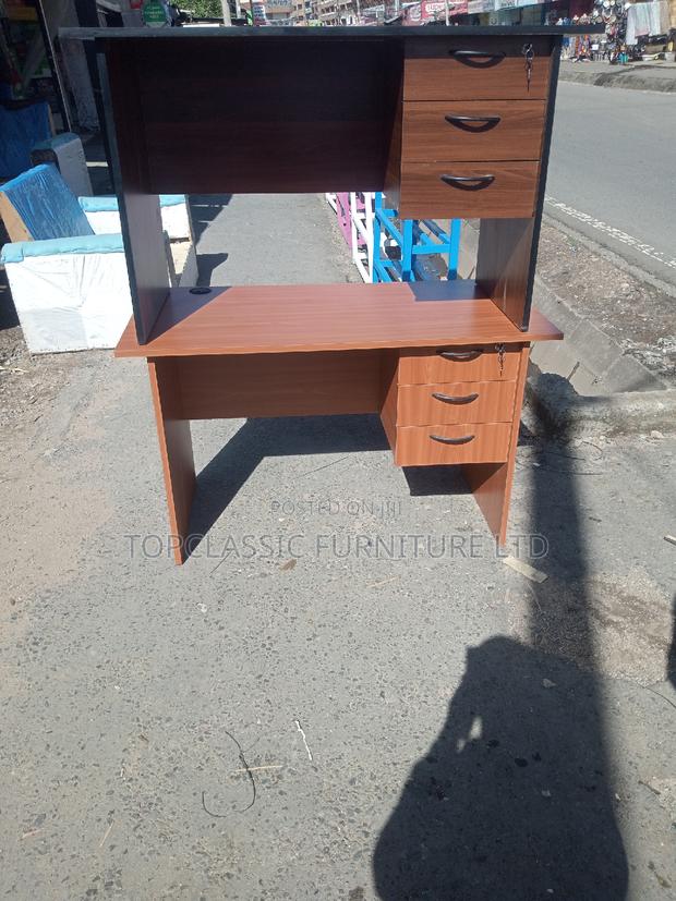 Quality Office Desk - main view