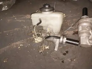 Landcruiser Prado J120 Brake Master Cylinder Only