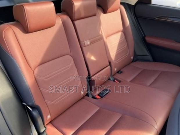 Lexus NX 2017 Pearl - thumbnail 4