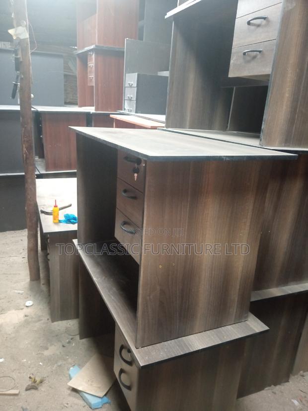 Quality Office Desk - main view