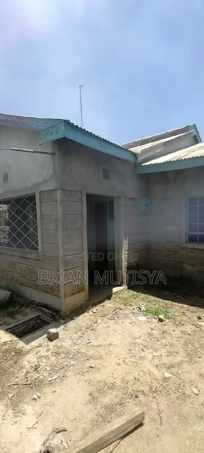 2bdrm Bungalow in Kayole Junction for sale