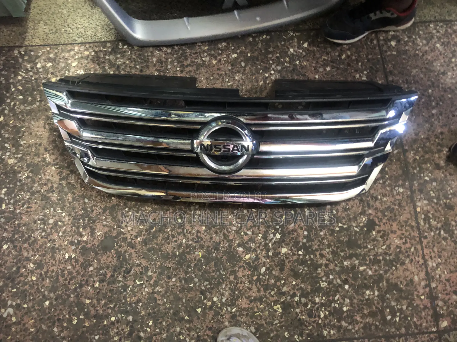 Nissan Serena 2014 Grill