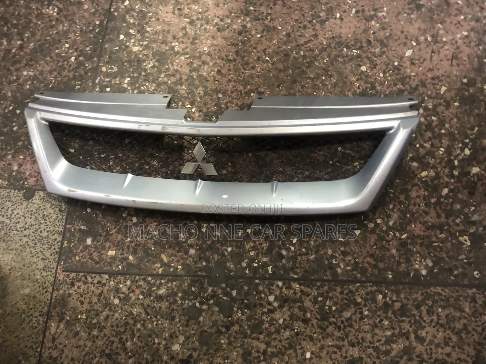 Mitsubishi Outlander 2008 Sport Grill