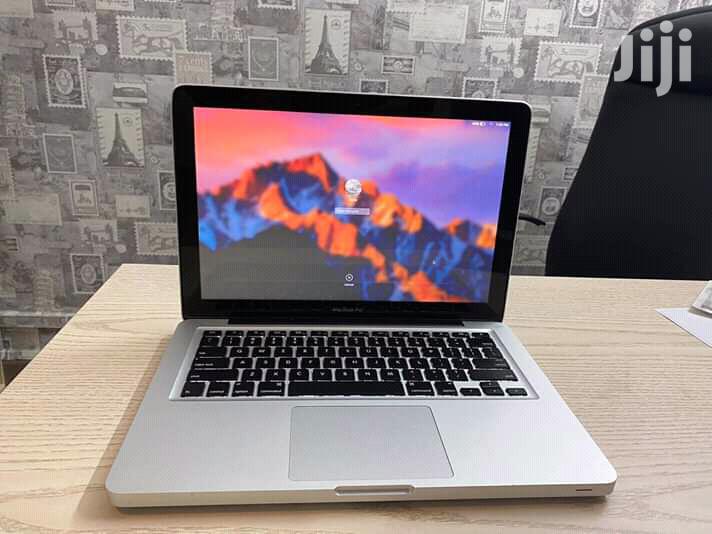 Laptop Apple MacBook Pro 4GB Intel Core i5 HDD 500GB