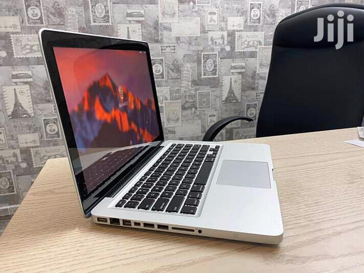 Laptop Apple MacBook Pro 4GB Intel Core i5 HDD 500GB