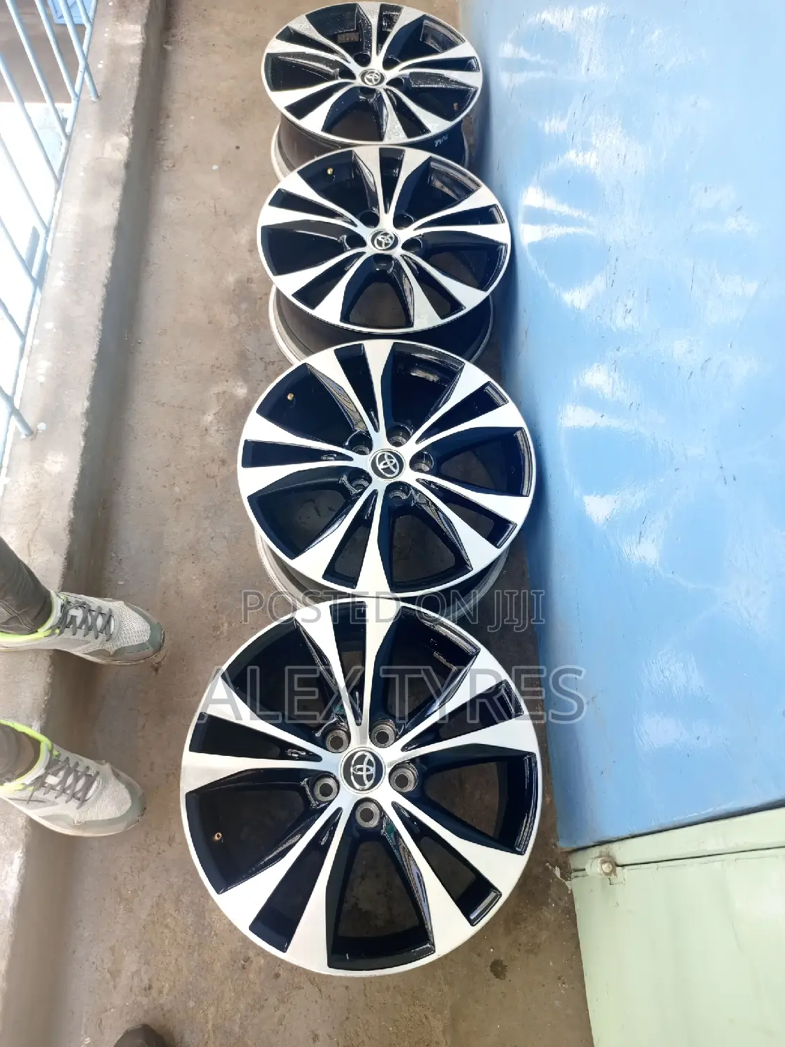 Size 18 Inches ORIGINAL Toyota Ra4 Rims Set