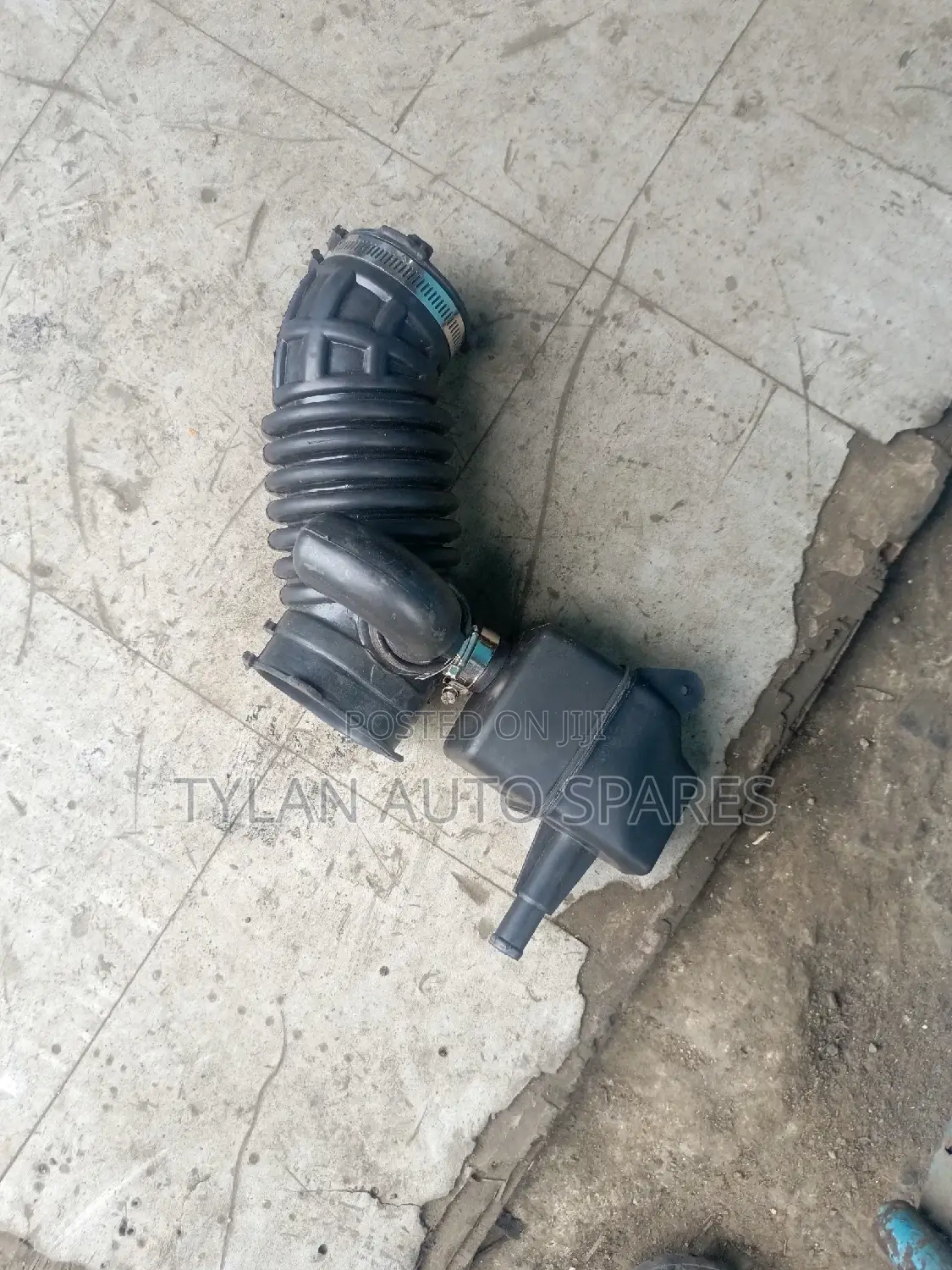 Inlet Air Cleaner Pipe Mr20