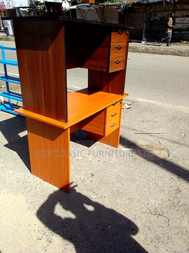 Quality Office Desk - main view