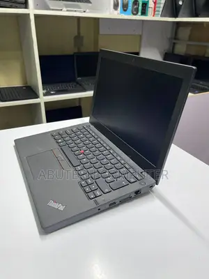 Laptop Lenovo ThinkPad X260 8GB Intel Core I5 HDD 500GB