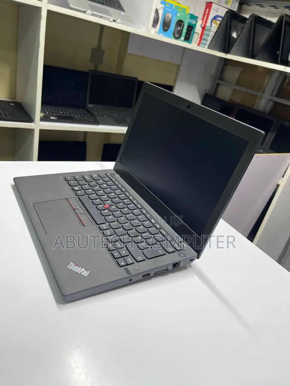 Laptop Lenovo ThinkPad X260 8GB Intel Core I5 HDD 500GB