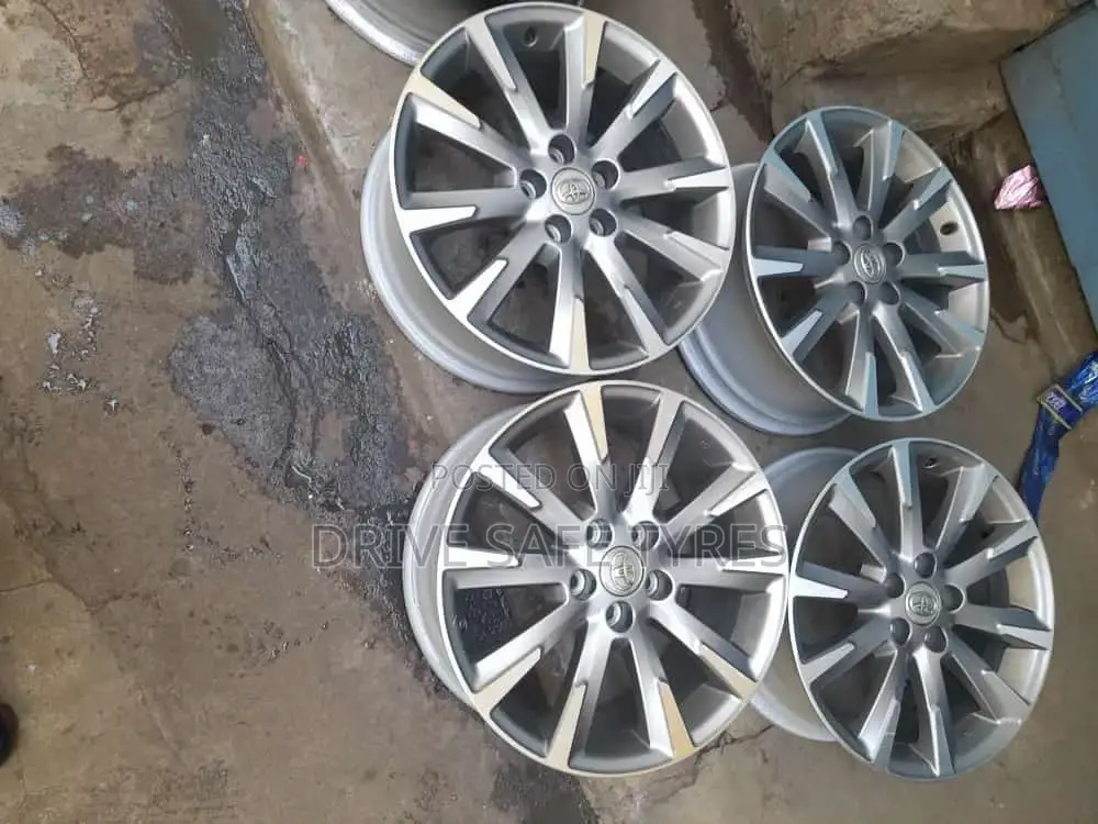 18 Inch Vanguard Original Rims Set Silver