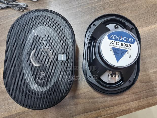 Kenwood 1800 Watts 6 by 9 Oval Midrange Speakers