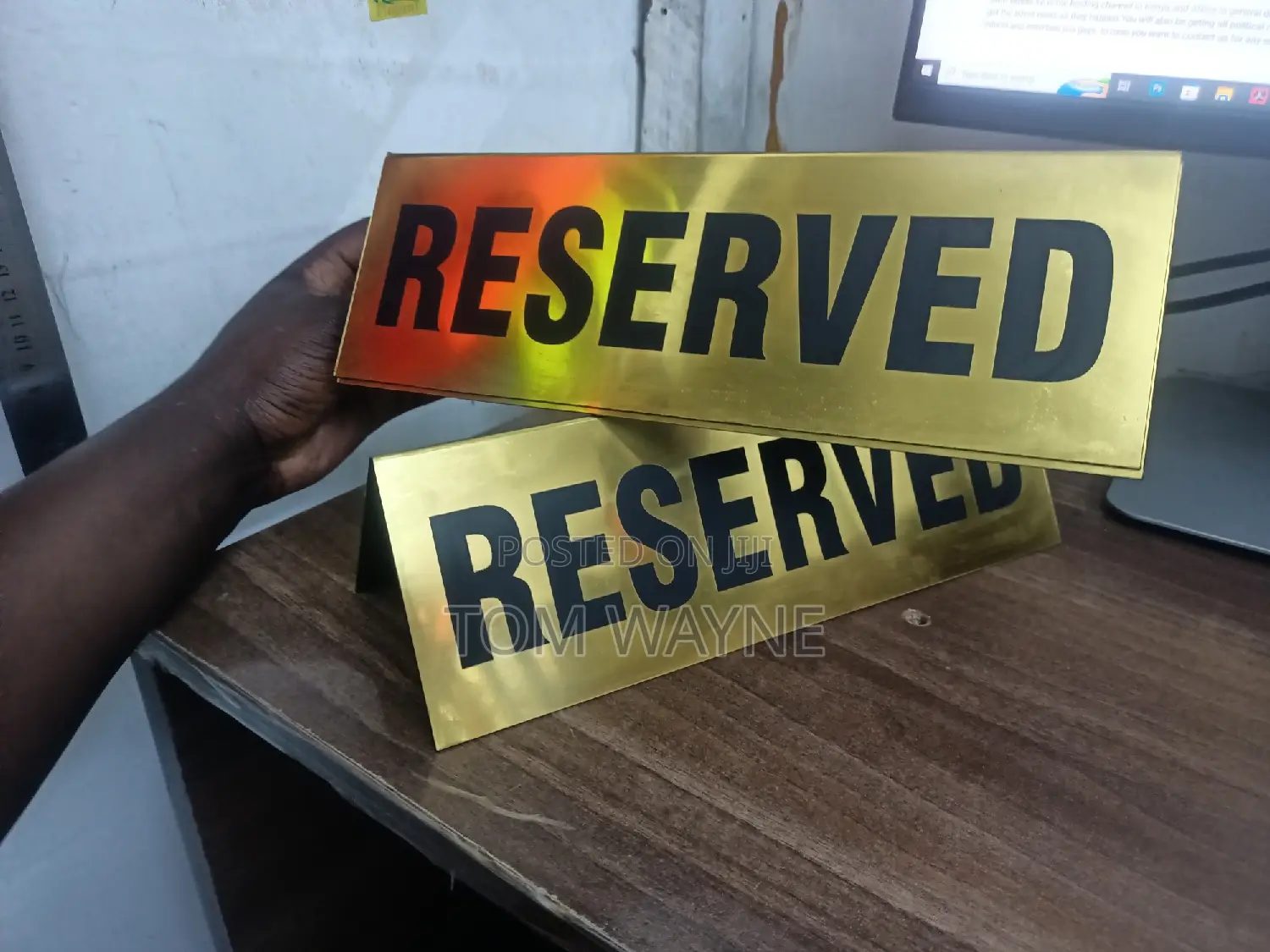 Reserved Table Sign in Golden Ciloez