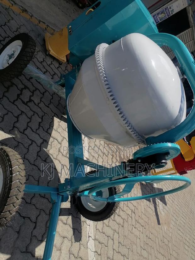 Concrete Mixer 400l Capacity -Windsor UK Technology - thumbnail 4