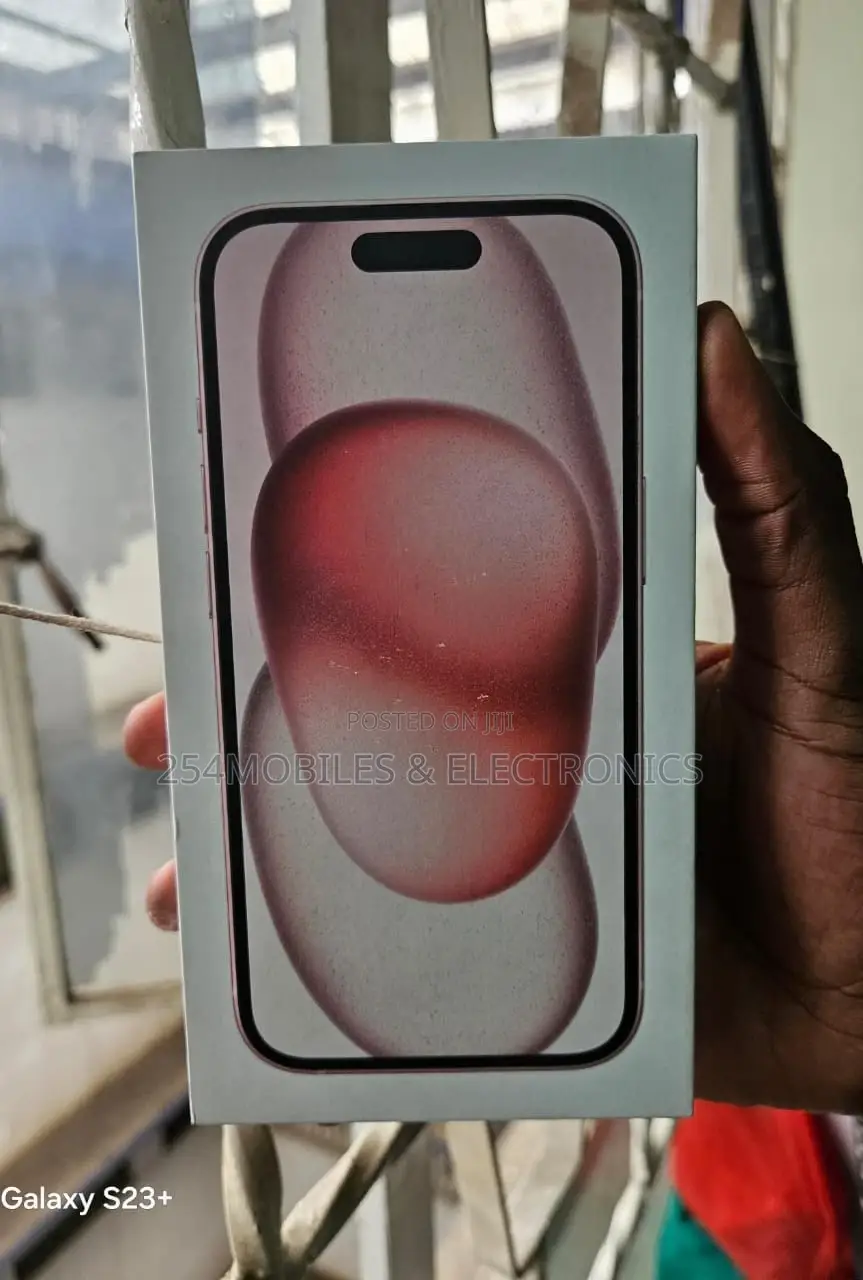 New Apple iPhone 15 128 GB Pink
