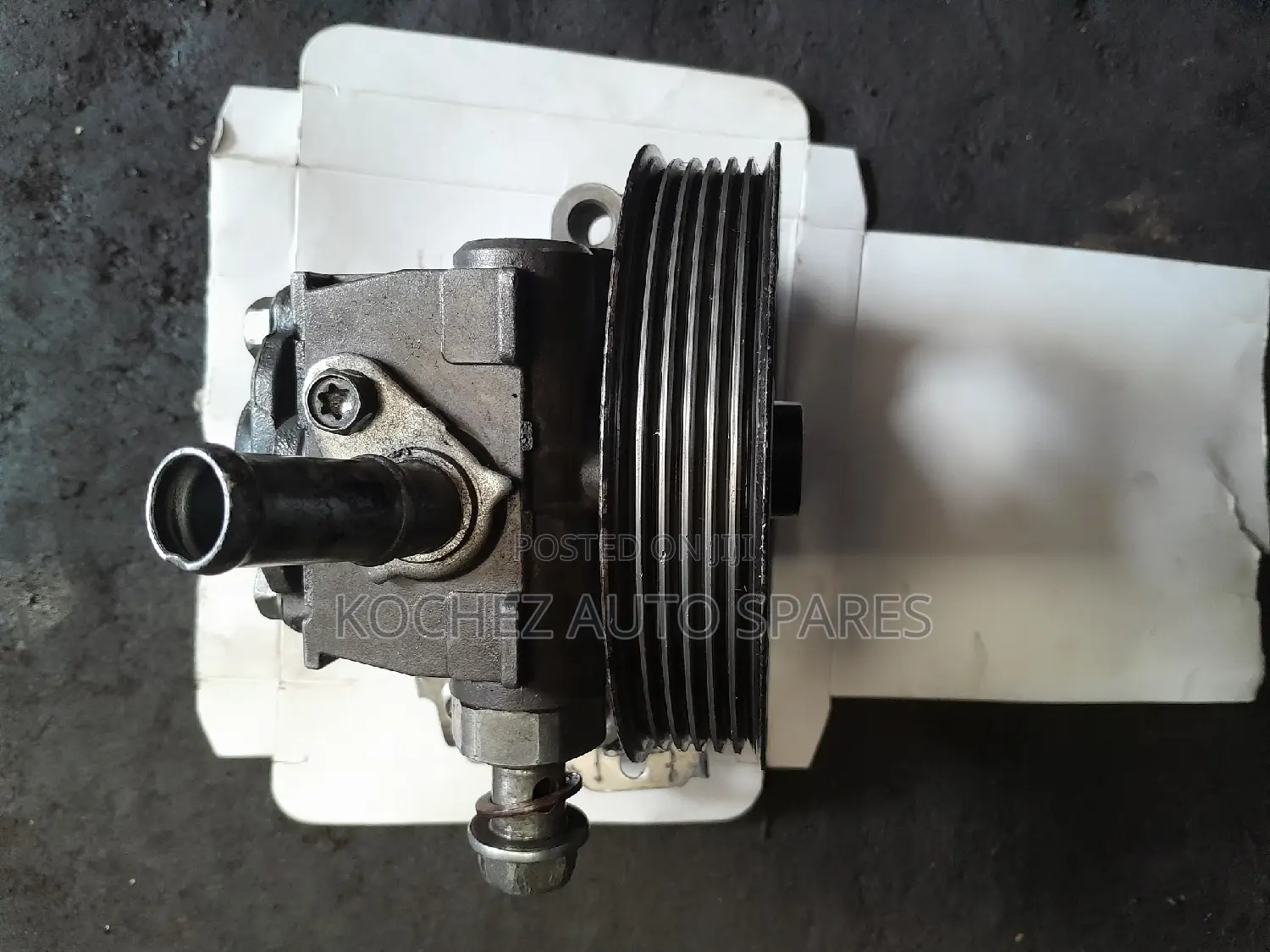 Power Steering Pump for Mazda Bongo/Vanette L8 Engine