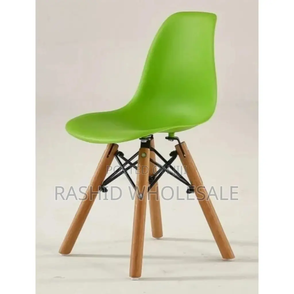 Eames Plastic Chair, Green